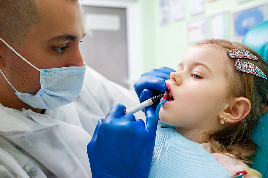 How Visiting a Family Dentist Can Help Prevent Oral Infections