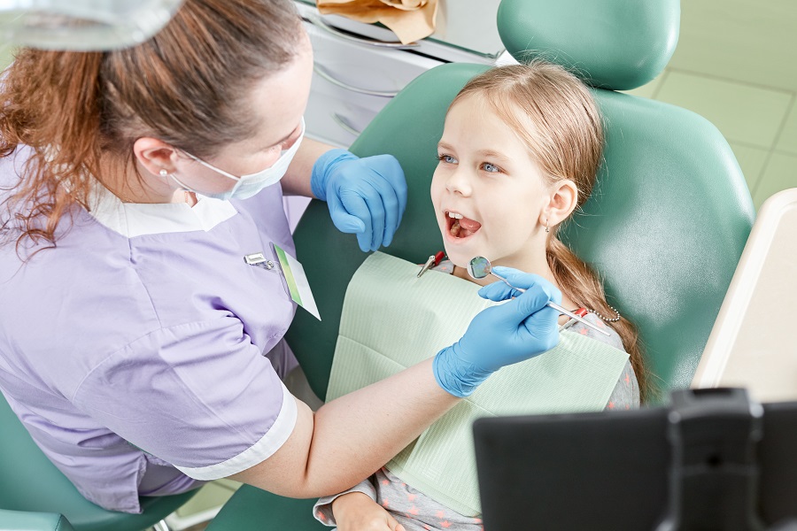 Ask a General Dentist: Is There a Waiting Period After Fluoride